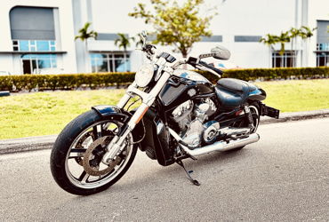 2013 HARLEY-DAVIDSON VRSCF V-ROD MUSCLE (VIVID BLACK) motorcycle for rent near Pompano Beach, FL