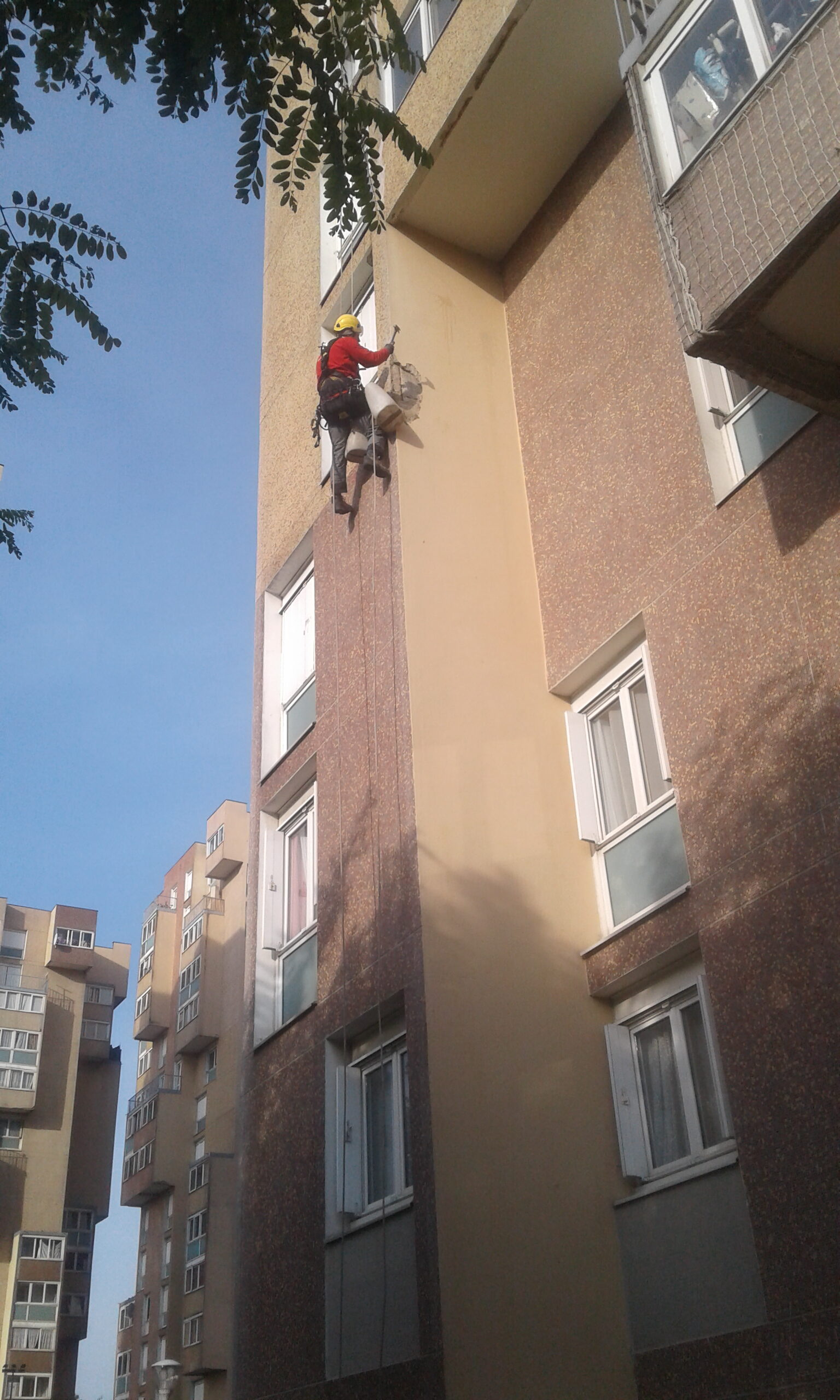 Travaux sur cordes : quels avantages pour vos chantiers ?