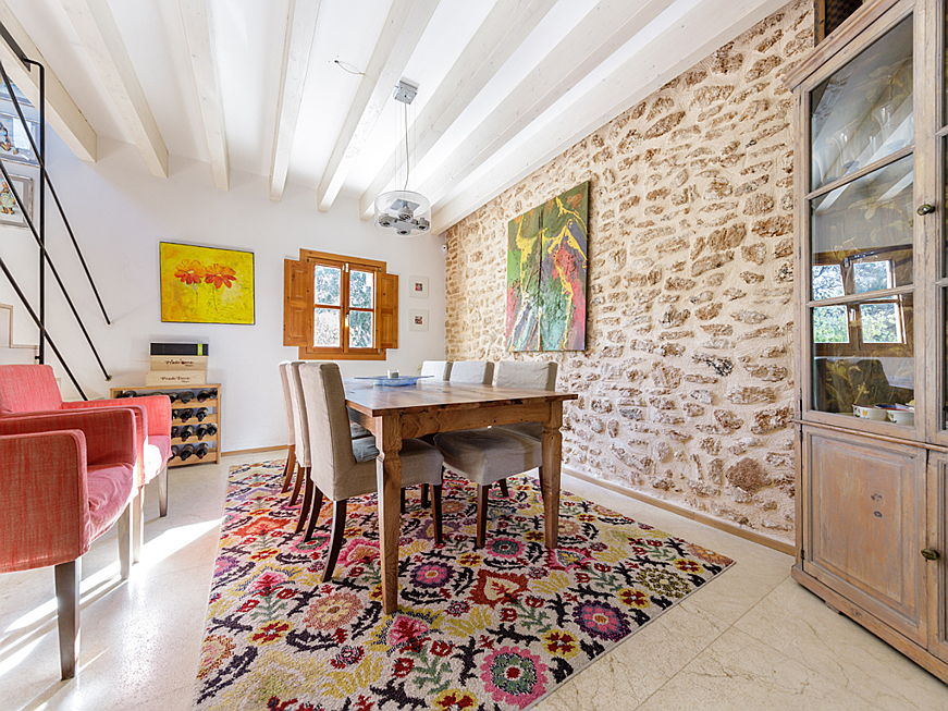  Islas Baleares
- Living room of a wonderful country house for sale in Alcudia