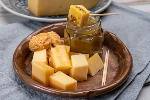 Amsterdam Wine and Cheese Evening Cruise