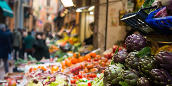 Market tour and Dining Experience in Bologna