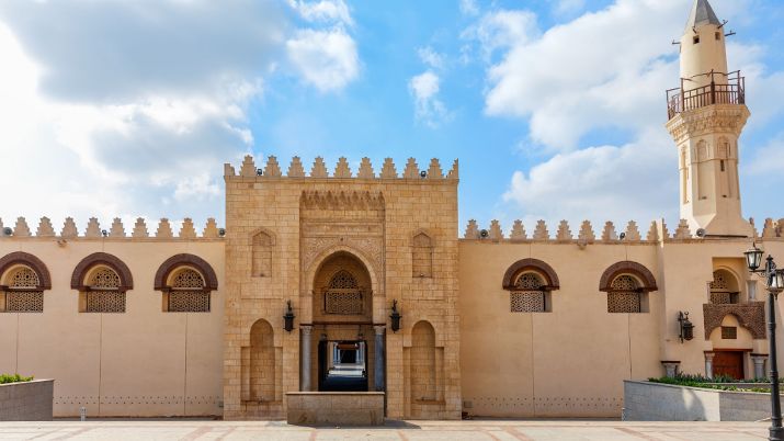Initially made with mud bricks and palm tree wood, Amr ibn Al-A'as Mosque has evolved over the centuries, showcasing the historical roots of Islamic architecture in the region