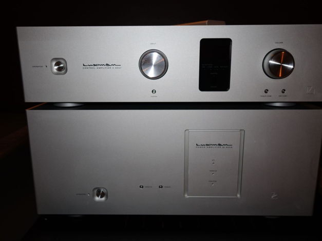 Luxman M-600a Amplifier