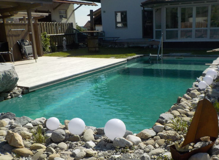 Hochwertige Folien für Schwimmteiche