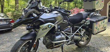 2015 BMW R 1200 GS motorcycle for rent near Charlottesville, VA