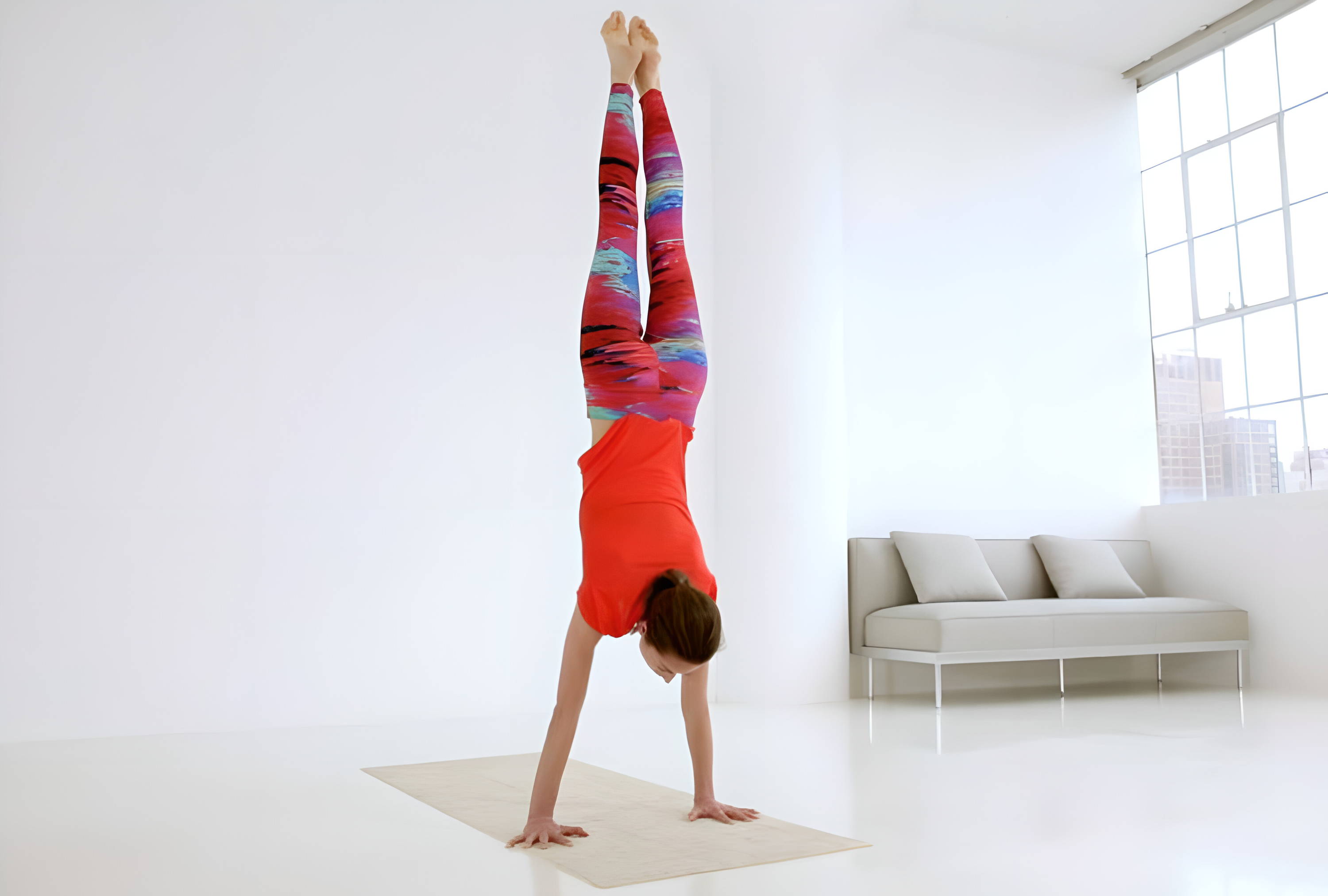 Performing Handstanding at Home Performing Handstanding at Home