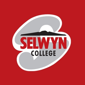 Selwyn College logo