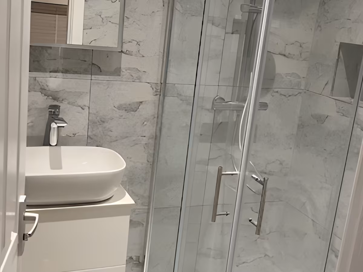 colosseum property services bathroom refurbisher london