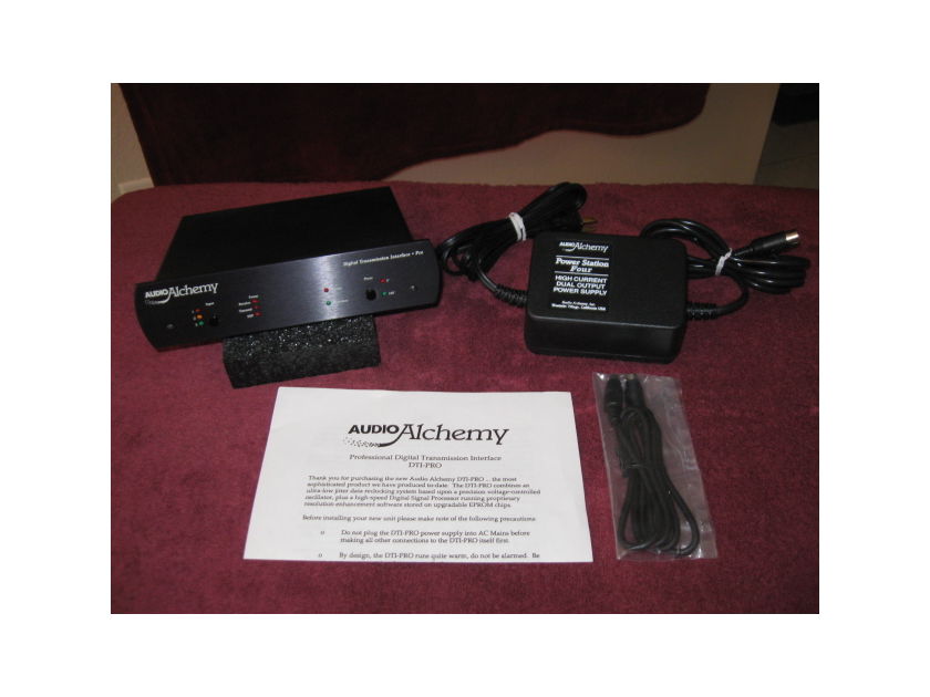 AUDIO ALCHEMY DTI-PRO Digital Transmission Interface with Power  Station Four Power Supply "Like New" w/ Box & Owners Manual