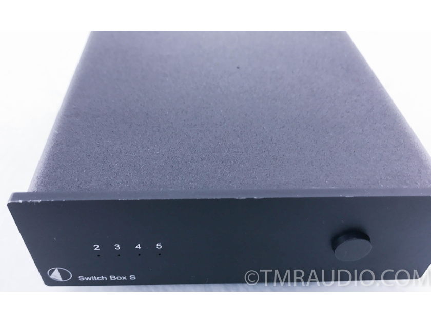 Pro-Ject Switch Box S; Input Expander; Black (3182)