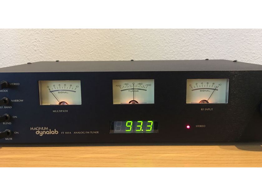 Magnum Dynalab FT-101a Analog FM Tuner - Near Mint Condition