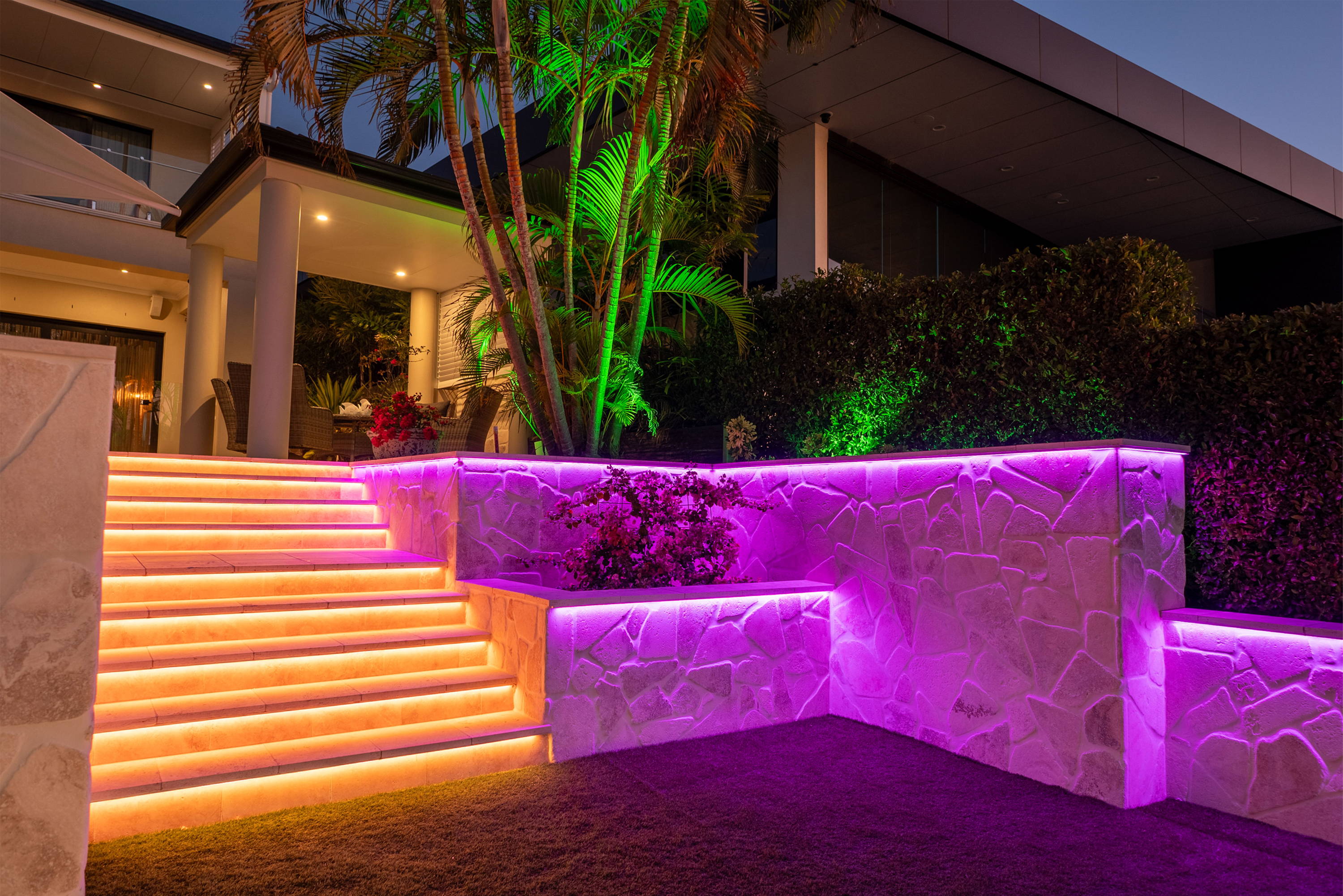 Havit Outdoor Lighting - Havit LED Strip Lighting - RGB LED Strip Lighting - Pool Lighting - Garden Lighting 