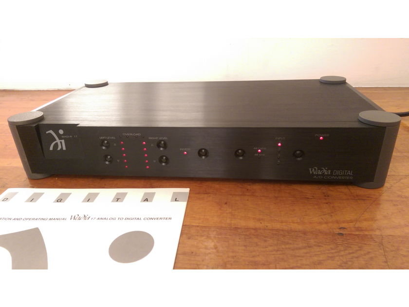 Wadia Digital 17 DAC in Box with Manual - Excellent