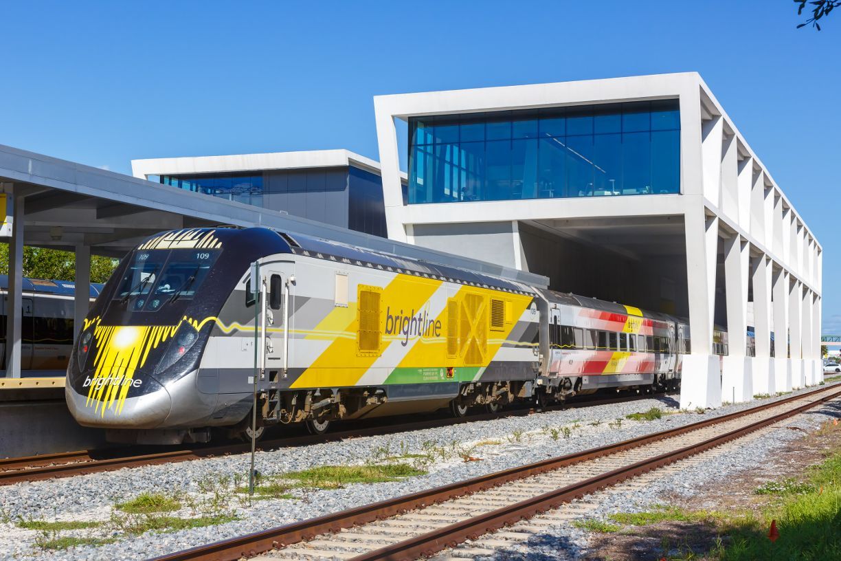 featured image for story, BRIGHTLINE RAIL SERVICE