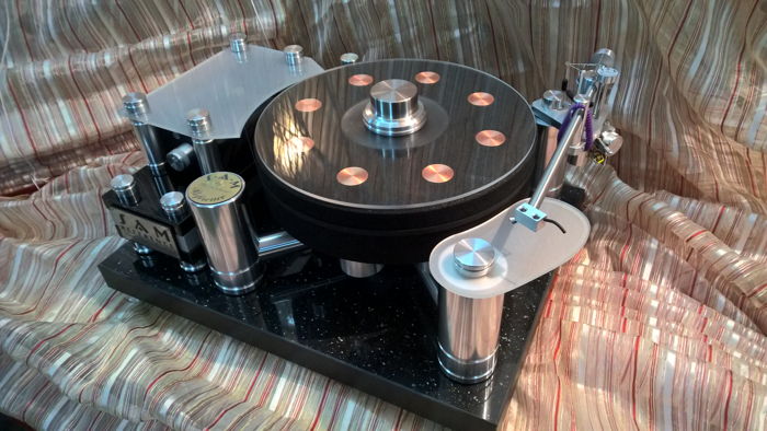 SAM (Small Audio Manufacture) Reference Turntable High End