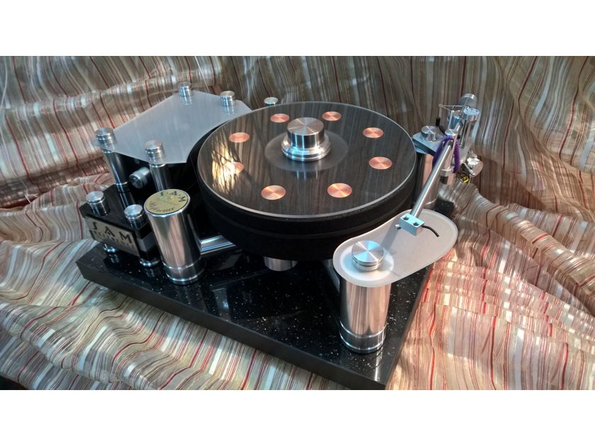 SAM (Small Audio Manufacture) Reference Turntable High End