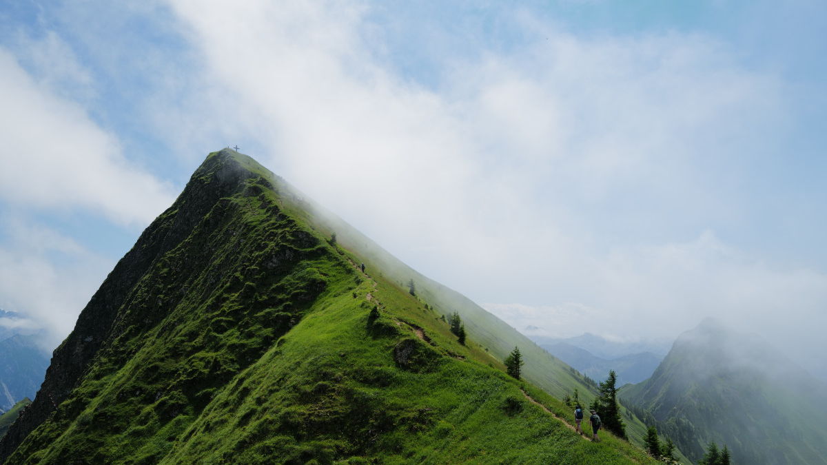 Hüttenwandern in Etappen mit tollen Highlights auf der Wanderung.