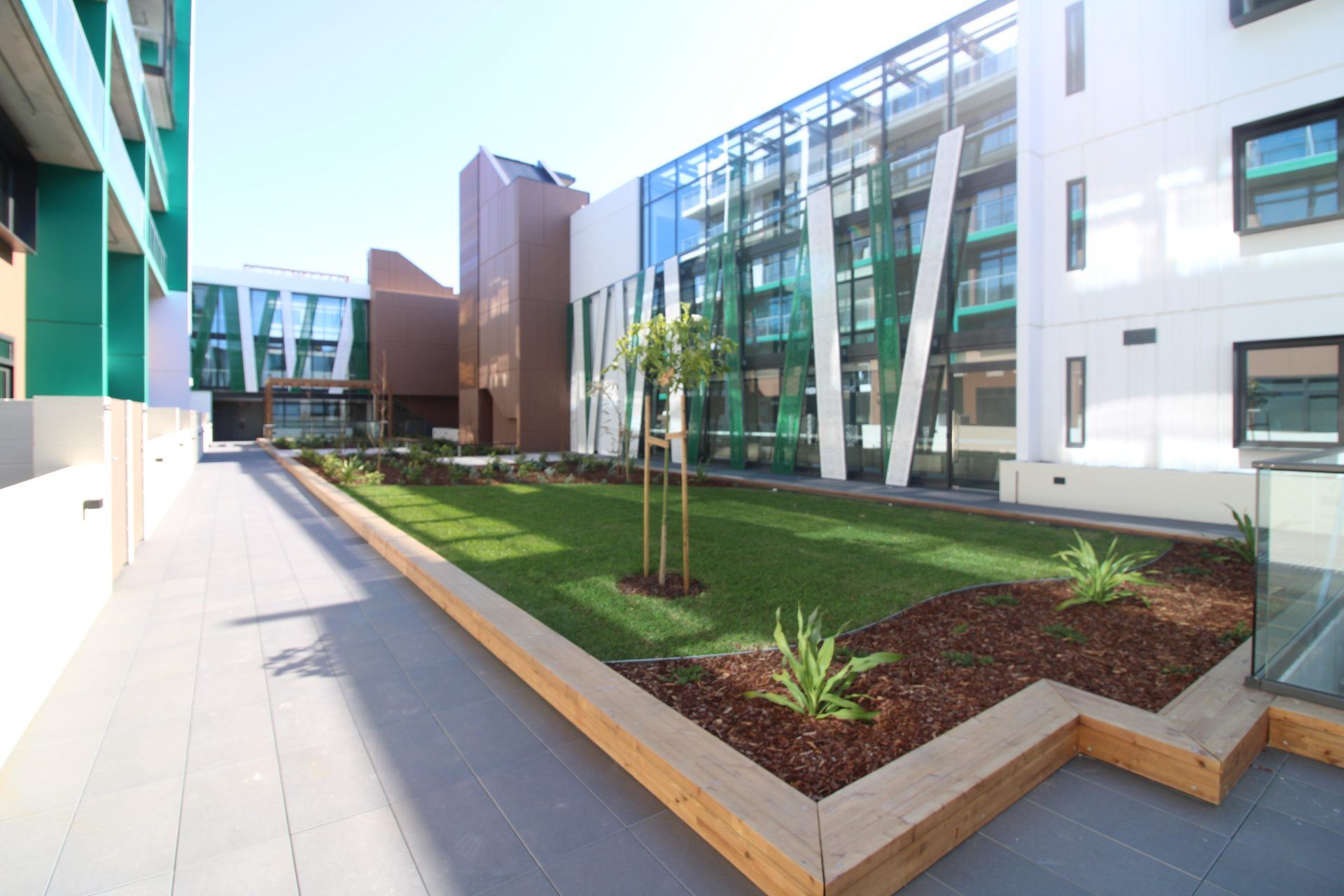 FOR LEASE - Take Your Riverside Place With This Stunning 2-Bedroom 2-Bathroom inc. Study - Image 17