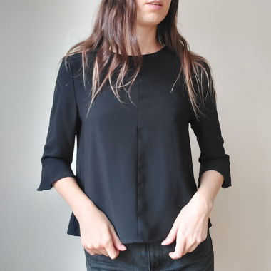 Black elegant shirt with middle length sleeves