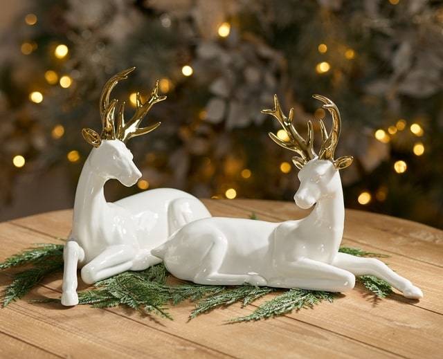 outdoor decoration nutcrackers with wreath and candy cane