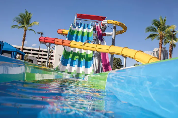 Circus Circus Pool