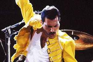 4 Positive Ways Freddie Mercury Challenged the World