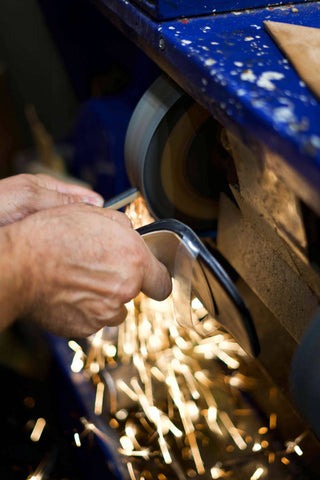Cordonnier pour élargissement chaussures