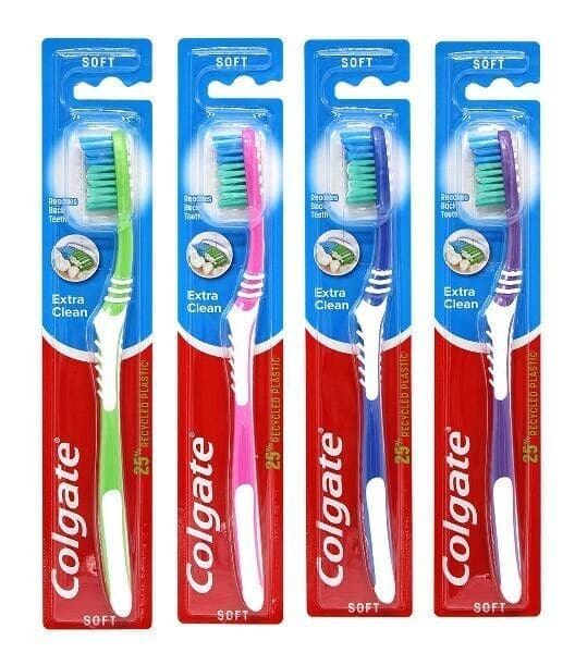 Lot of 4| COLGATE Extra Clean Toothbrush SOFT BRISTLE Reaches Back Teeth