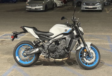 2025 YAMAHA MT-09 motorcycle for rent near Los Angeles, CA