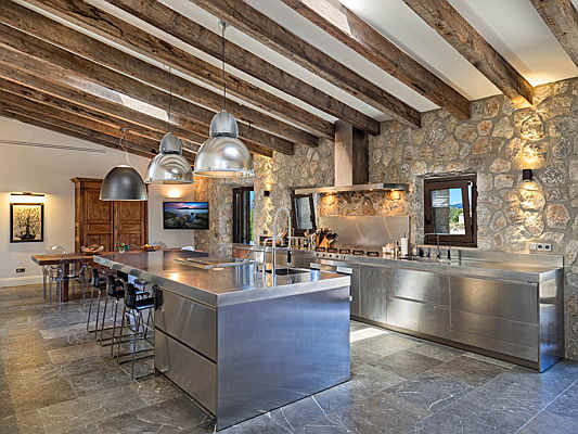  Andorra la Vella
- Industrial style kitchens