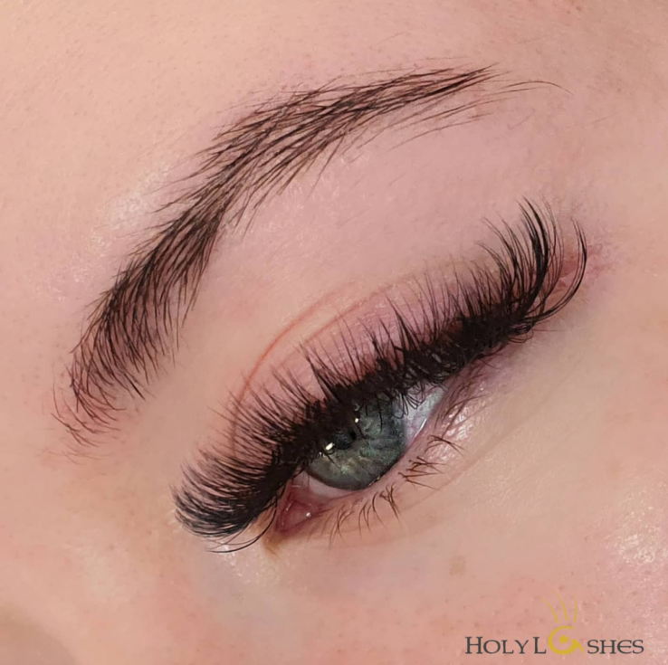 Holy Lashes - Image 4