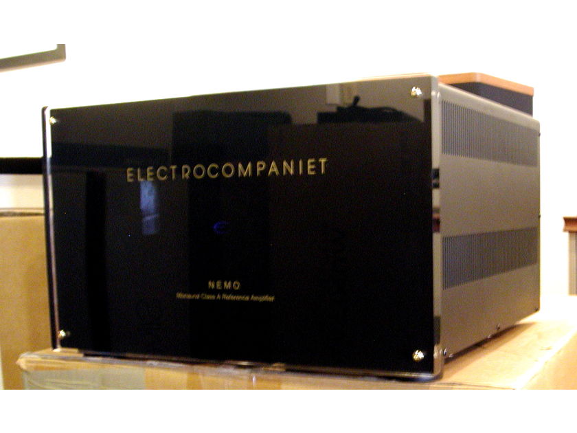 Electrocompaniet Nemo AW 600 Mono Block Amplifiers - Pre-Owned