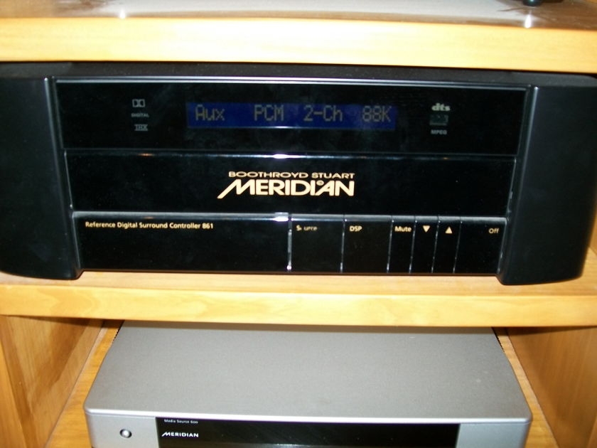 Meridian  861v4 Surround processor
