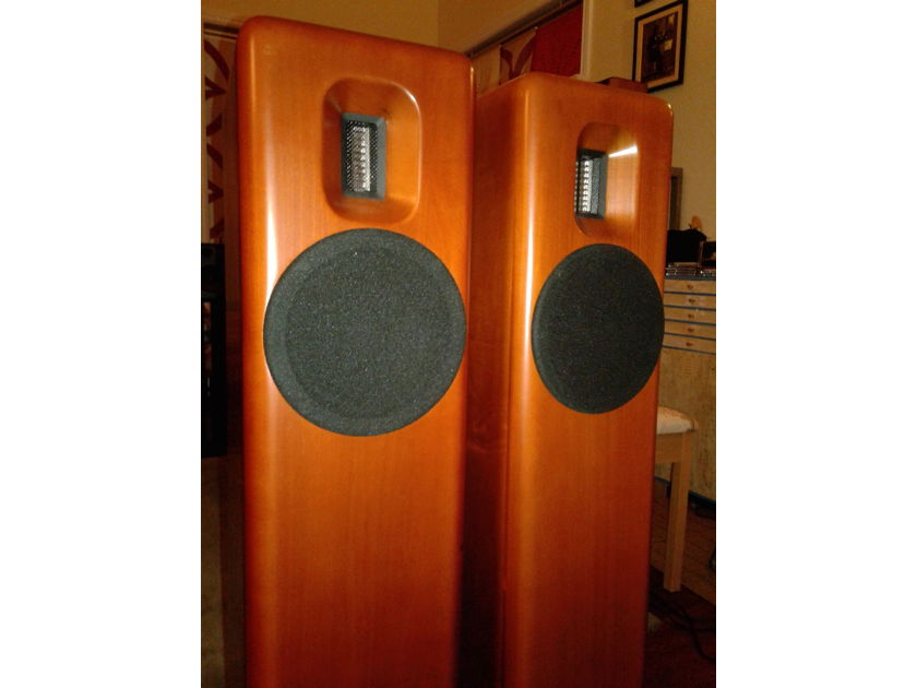 Sonist Loudspeakers Recital 3 FINAL PRICE $1095 INCLUDING UPS GROUND SHIPPING...