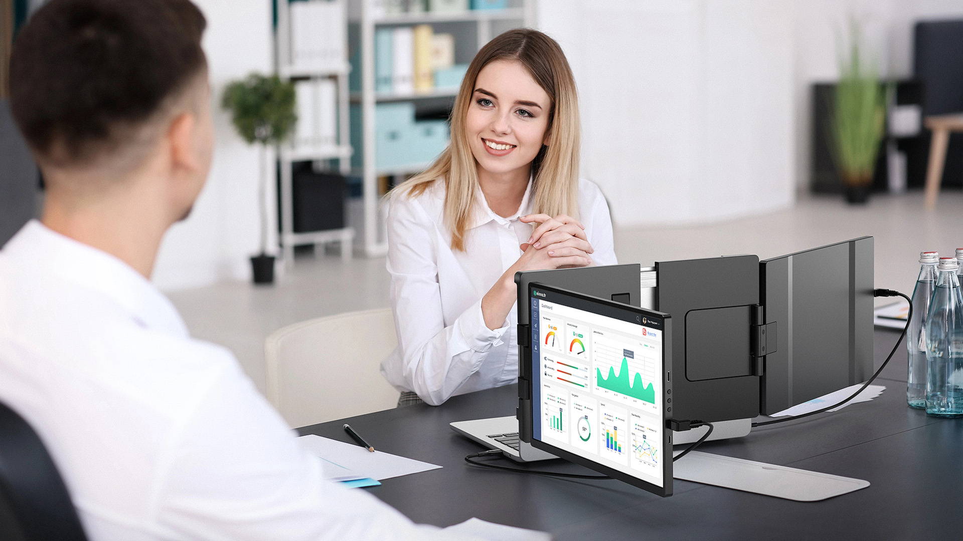 UStation Z 14 - Tri Screen Laptop Monitor Extender Triple Display Portable Workstation