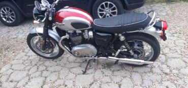 2018 TRIUMPH BONNEVILLE T120 motorcycle for rent near Kitty Hawk, NC