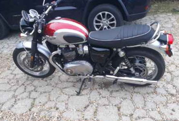 2018 TRIUMPH BONNEVILLE T120 motorcycle for rent near Kitty Hawk, NC