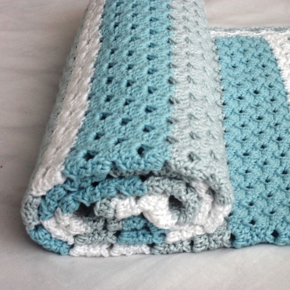 “Blue dreams” baby deken