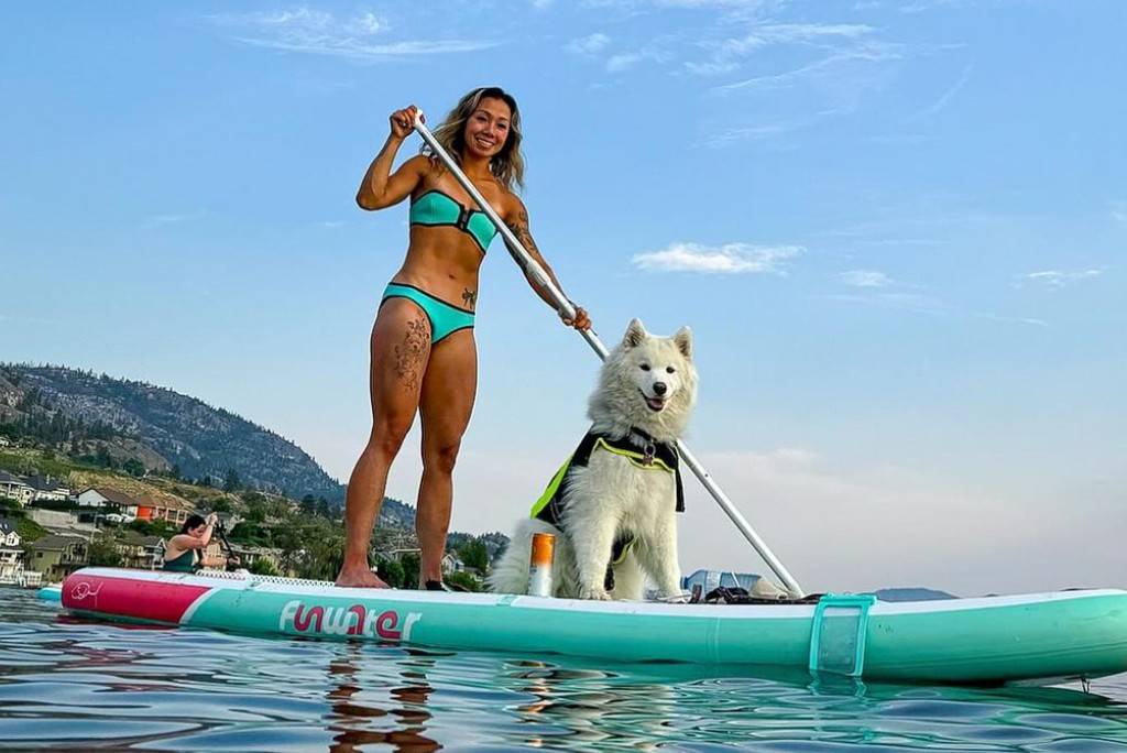 Funwater paddle board celebrate Women's Day in Canada