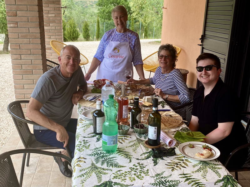 Esperienze gastronomiche Tricarico: Esclusiva degustazione dei sapori lucani tra ulivi secolari