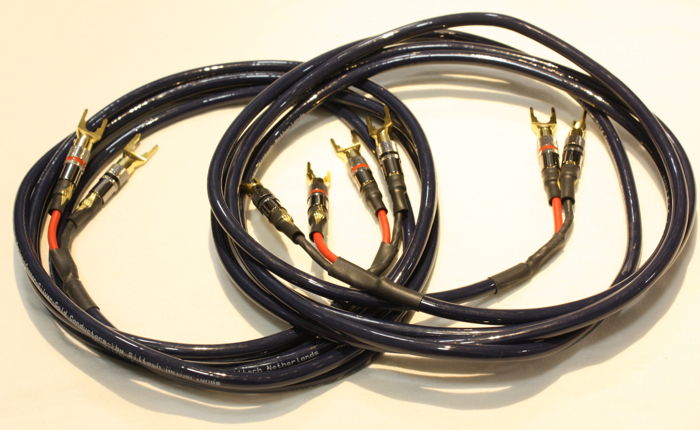 Siltech Cables MXT Professional Paris Speaker Cables. 2...