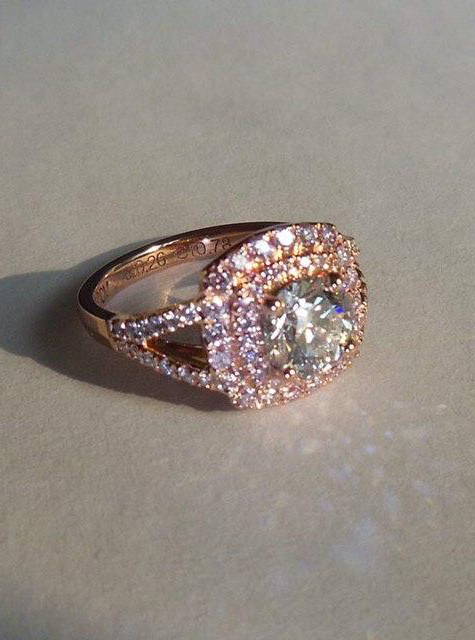 Jaap`s fiancée's engagement ring