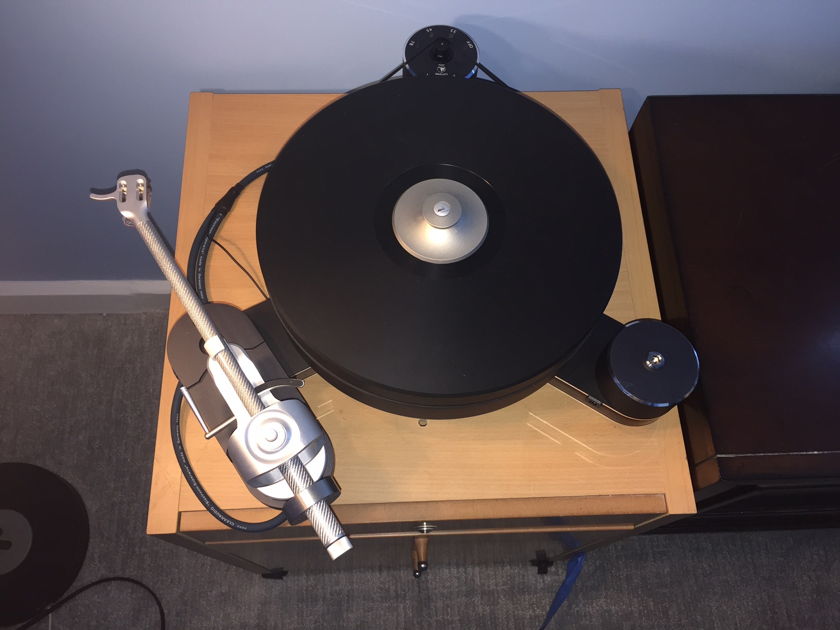 Clearaudio Innovation Compact Wood Gorgeous Turntable