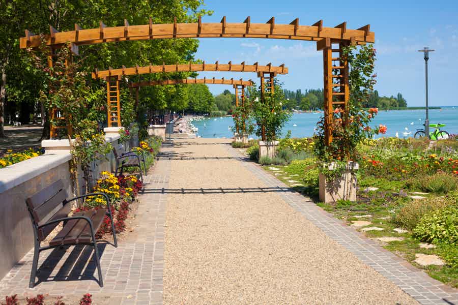 The Turquoise Sea of Hungary: Lake Balaton Private Tour - photo 3