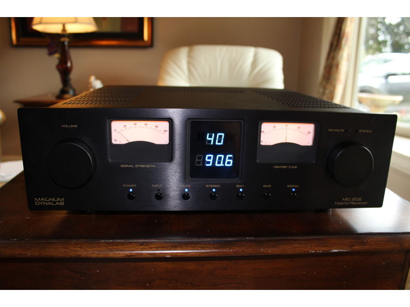 Magnum Dynalab MD-209 Audiophile Receiver