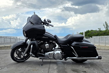 2016 HARLEY-DAVIDSON STREET GLIDE motorcycle for rent near Ruskin, FL