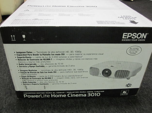 Epson cinema 3010  3D projector Brand New with glasses