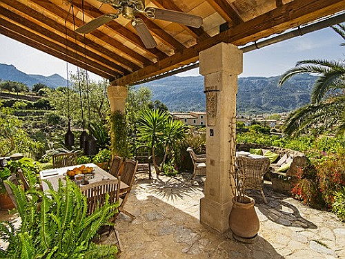  Balearic Islands
- Villa till salu med vackert bevuxen mark, Sóller, Mallorca