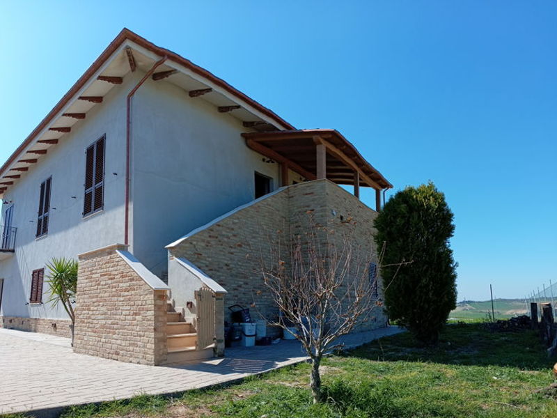 Cooking classes Filottrano: From hills to table: an Italian cooking experience