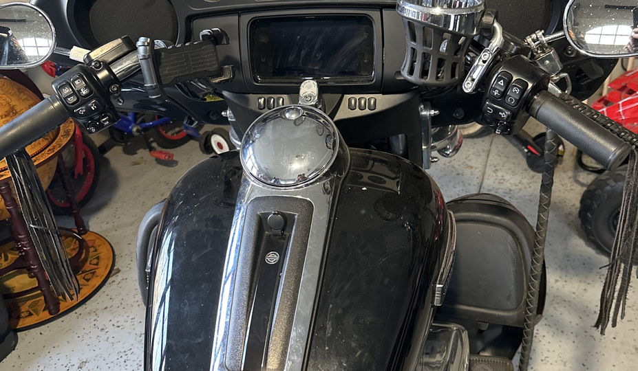 HARLEYDAVIDSON TRI GLIDE ULTRA for rent near Lemont, IL